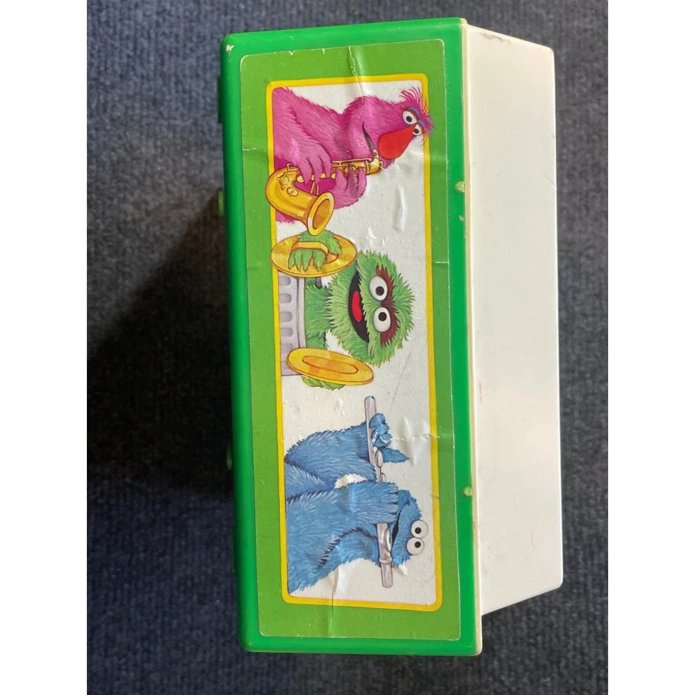 Vintage 1984 Fisher-Price Sesame Street Music Box Record Player 995N with Record